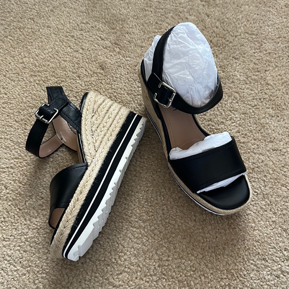Women’s platform sandals